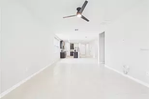 38707 Finn Clover Ln, Zephyrhills, FL 33540 - Photo 11