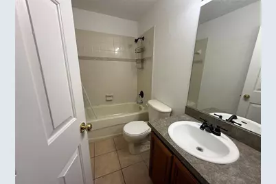 201 Draw Bridge Ln, Valrico, FL 33594 - Photo 7