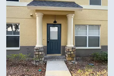 201 Draw Bridge Ln, Valrico, FL 33594 - Photo 1