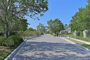 4815 Woodbrook Dr, Sarasota, FL 34243 - Photo 29