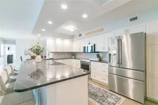 5729 Puerta Del Sol Blvd S, Saint Petersburg, FL 33715 - Photo 9