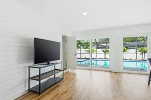 1011 Ridge Dr, Palm Harbor, FL 34683 - Photo 23