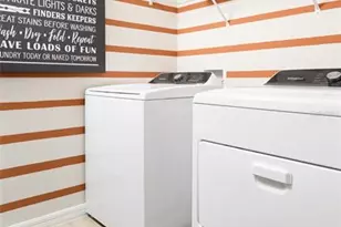 36676 Thornhedge Dr, Zephyrhills, FL 33541 - Photo 19