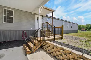 9150 Wood Terrace Dr, Tampa, FL 33637 - Photo 45