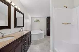 9150 Wood Terrace Dr, Tampa, FL 33637 - Photo 27