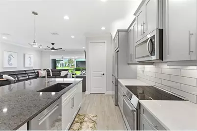 1004 Mango Court, Oldsmar, FL 34677 - Photo 13