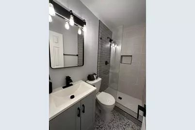 121 18th Avenue N, Saint Petersburg, FL 33704 - Photo 11