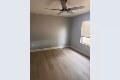 1125 E Rohe Street #B, Tarpon Springs, FL 34689 - Photo 11