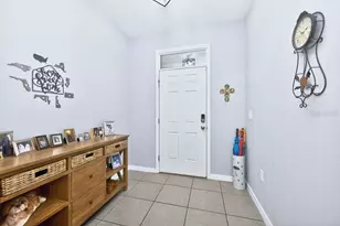 2914 Suncoast Blend Dr, Odessa, FL 33556 - Photo 3