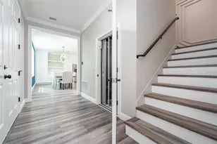 8717 Driftwood Dr, Tampa, FL 33615 - Photo 27