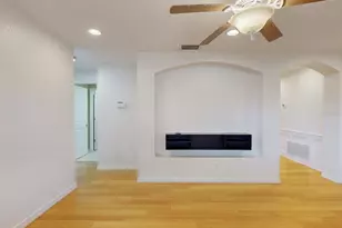 6642 27th St N, Saint Petersburg, FL 33702 - Photo 17