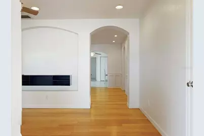 6642 27th Street N, Saint Petersburg, FL 33702 - Photo 15