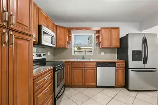 1700 63rd St N, Saint Petersburg, FL 33710 - Photo 3