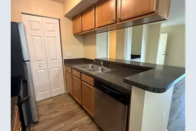 221 Lake Brook Circle #203, Brandon, FL 33511 - Photo 21