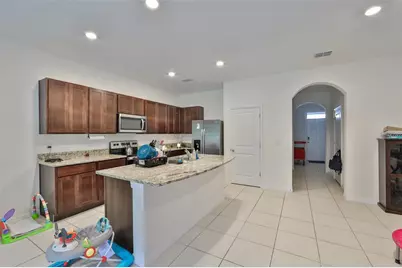 3225 Pleasant Willow Court, Brandon, FL 33511 - Photo 9