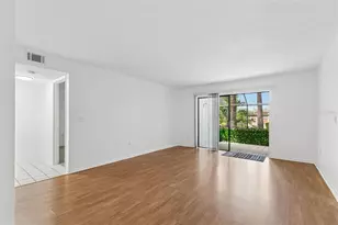 2971 Estancia Blvd, Clearwater, FL 33761 - Photo 5