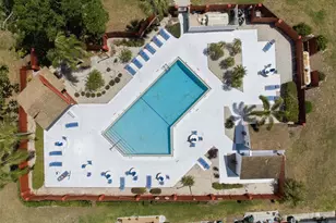 309 Knottwood Ct, Sun City Center, FL 33573 - Photo 9