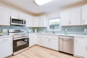 662 Villa Grande Ave S, Saint Petersburg, FL 33707 - Photo 17