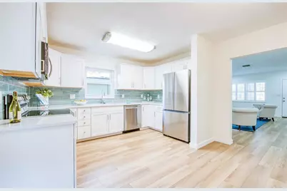 662 Villagrande Avenue S, Saint Petersburg, FL 33707 - Photo 13