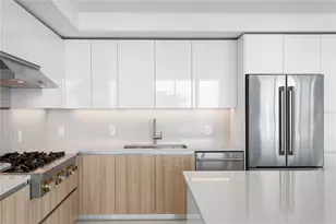 400 Central Ave, Saint Petersburg, FL 33701 - Photo 19