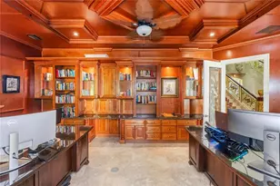 2000 Park St N, Saint Petersburg, FL 33710 - Photo 47