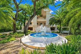 2000 Park St N, Saint Petersburg, FL 33710 - Photo 3