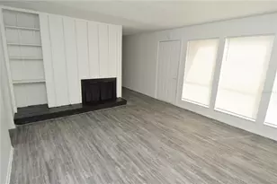 5004 Castile Pl, Tampa, FL 33617 - Photo 7