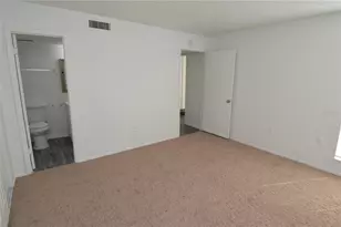 5004 Castile Pl, Tampa, FL 33617 - Photo 35