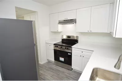 5004 Castile Place #463, Tampa, FL 33617 - Photo 17