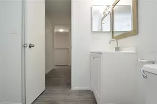 5004 Castile Pl, Tampa, FL 33617 - Photo 55