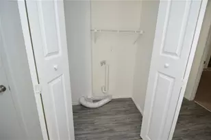 5004 Castile Pl, Tampa, FL 33617 - Photo 41