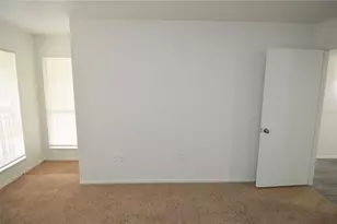 5004 Castile Pl, Tampa, FL 33617 - Photo 57