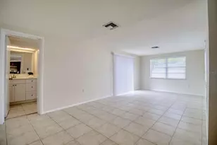 9405 Gableton Ln, Port Richey, FL 34668 - Photo 13