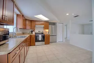 9405 Gableton Ln, Port Richey, FL 34668 - Photo 11