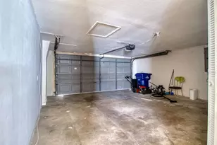 9405 Gableton Ln, Port Richey, FL 34668 - Photo 21