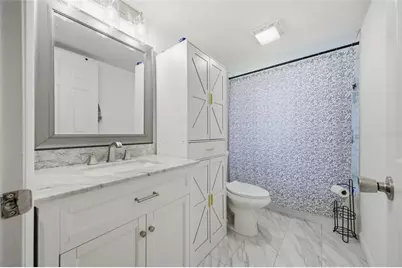 720 Locust Street, Tarpon Springs, FL 34689 - Photo 17