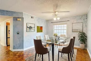 16851 Le Clare Shores Dr, Tampa, FL 33624 - Photo 11