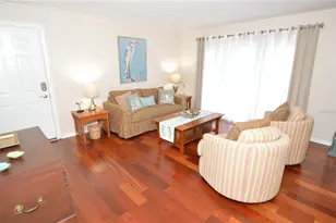 213 Sea Horse Dr SE, Saint Petersburg, FL 33705 - Photo 15