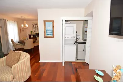 213 Seahorse Drive SE #B, Saint Petersburg, FL 33705 - Photo 21