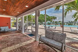 213 Sea Horse Dr SE, Saint Petersburg, FL 33705 - Photo 61