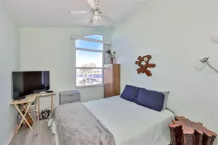 6400 46th Ave N, Kenneth City, FL 33709 - Photo 27