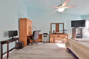 6400 46th Ave N, Kenneth City, FL 33709 - Photo 35