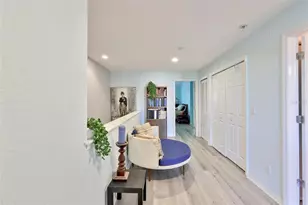 6400 46th Ave N, Kenneth City, FL 33709 - Photo 25