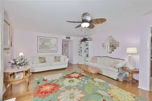 608 La Jolla Ave, Sun City Center, FL 33573 - Photo 3