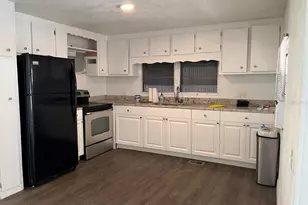 2505 E Bay Dr, Largo, FL 33771 - Photo 5