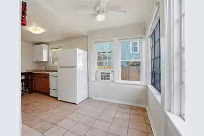 725 8th Street N #1, Saint Petersburg, FL 33701 - Photo 5