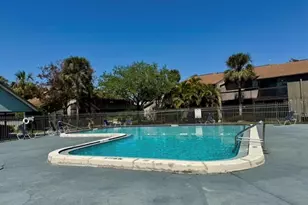 6312 Newtown Cir, Tampa, FL 33615 - Photo 13