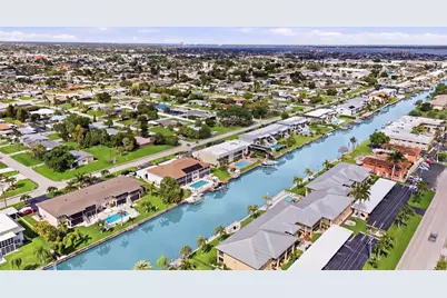 912 SE 46th Street #201, Cape Coral, FL 33904 - Photo 39