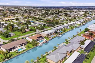 912 SE 46th St, Cape Coral, FL 33904 - Photo 39