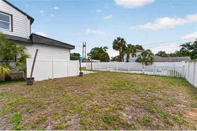 1900 16th Street S, Saint Petersburg, FL 33705 - Photo 45